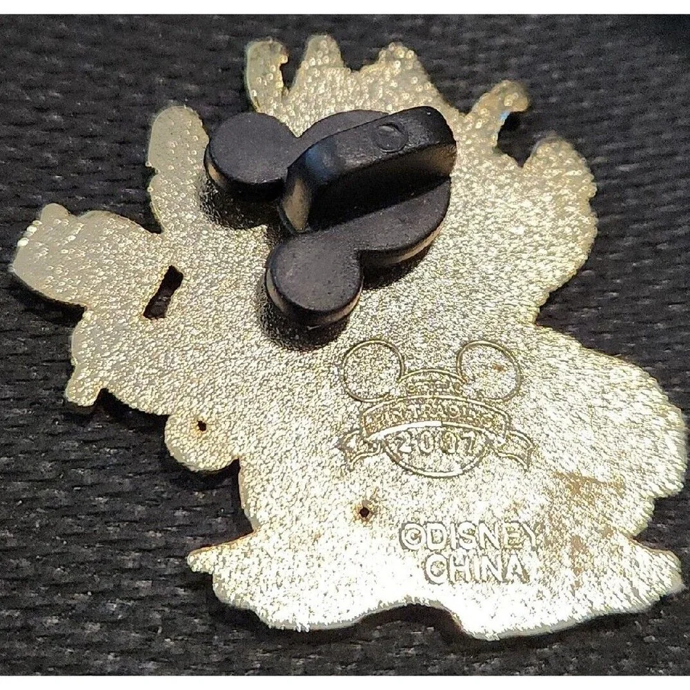 Disney‎ Pin PIRATES OF THE CARIBBEAN STITCH Artist Proof Only 25 made AP 00092